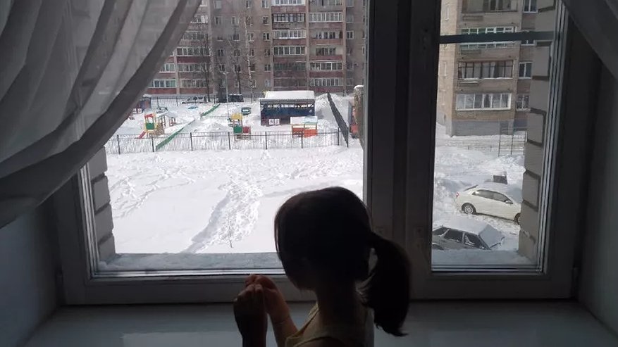 Главная картинка новости: Как в Китае утепляют окна бесплатно: простой метод, который помогает экономить тепло - жара даже при -35