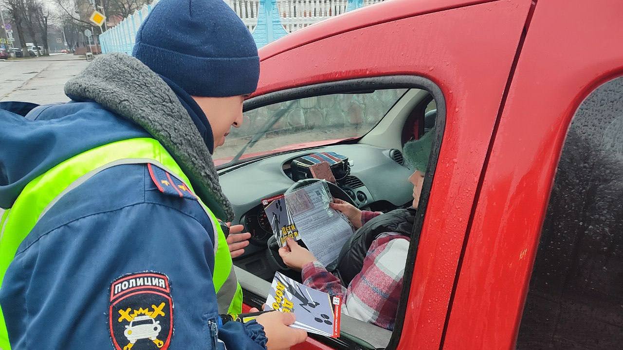 Главная картинка новости: Написал «Не согласен» в протокол и пожалел: история, которая показывает, почему инспекторы ГИБДД так не любят эту запись