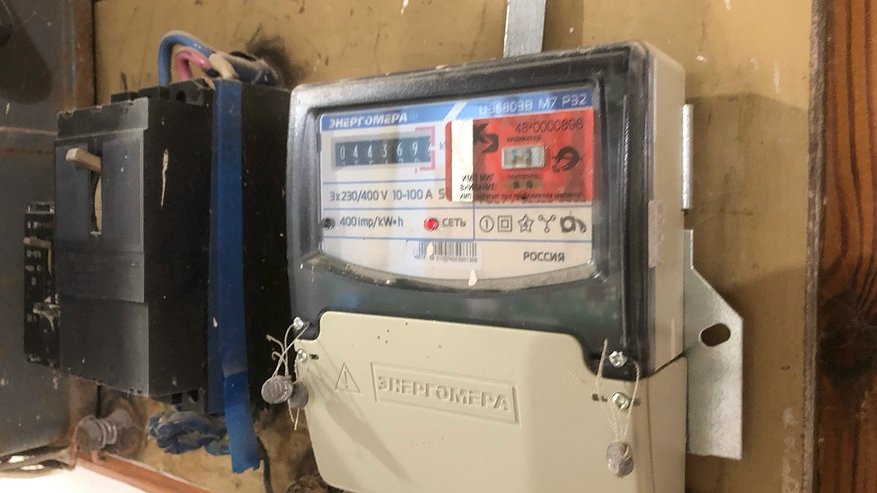 Главная картинка новости: В Кирово-Чепецке оперативно устранили аварию на электросетях