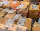 Как отличить настоящий сыр от сырного продукта, даже если нет упаковки под рукой: запомните эти простые признаки