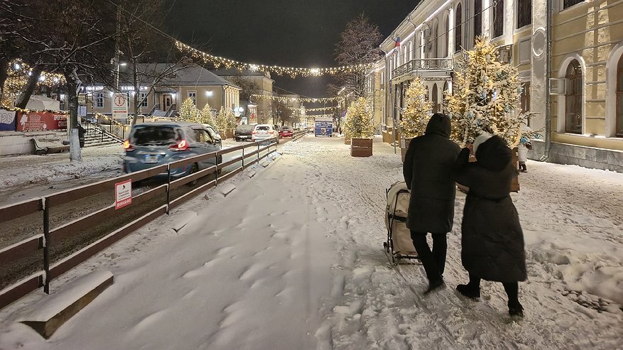 Главная картинка новости: В декабре кладу 2 кусочка на стельку - и ногам тепло в -35: копеечный метод для тех, у кого ноги всегда ледяные