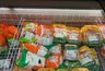 Миниатюра новости: Кассир "Пятерочки" научила, как выбрать в магазине не накачанную водой курицу - только 100% мясо и 0 воды