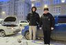 Миниатюра новости: Не проезжайте мимо: майор ГАИ помогла замерзшему на трассе кировчанину с севшим аккумулятором