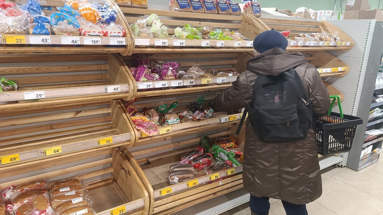 Главная картинка новости: Хлеб за 16 и за 47 рублей: купил оба в одном магазине и понял, за что мы на самом деле переплачиваем