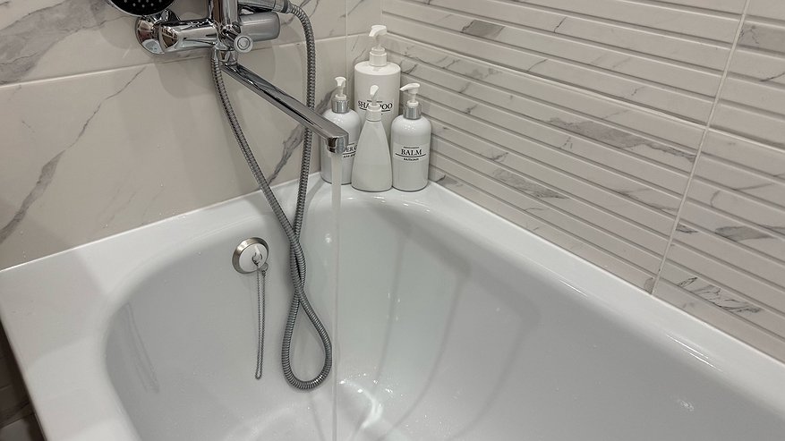 Главная картинка новости: 20 гр. на 1 стакан — и ванна стала как новая: ни ржавчины, ни налета — сияет как бриллиант даже в темноте