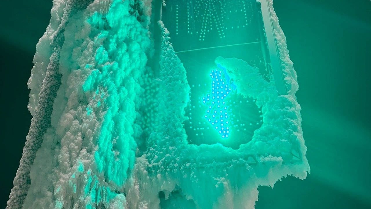 Главная картинка новости: В Кирове усилят контроль за парковками и продолжат внедрение «бесконфликтных» светофоров