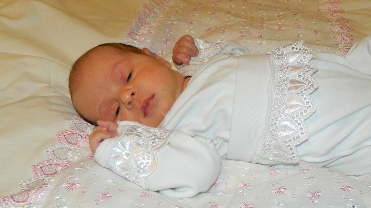 Главная картинка новости: В 2025 году среди кировчан появились Аличе-Мария, Хамза и Калерия