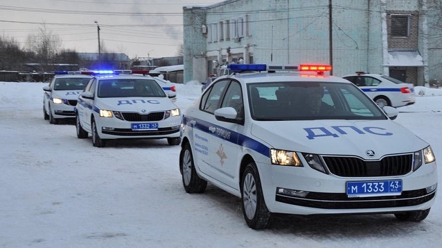 Главная картинка новости: В Кировской области полиция ищет сбившего насмерть человека водителя