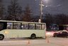 Миниатюра новости: В Кирове пьяный водитель "десятки" столкнулся с автобусом у остановки