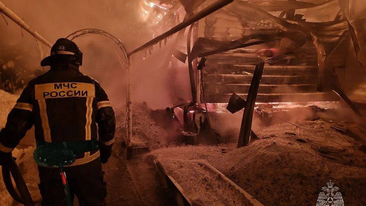 Главная картинка новости: В Свечинском районе деревенский житель пострадал от короткого замыкания