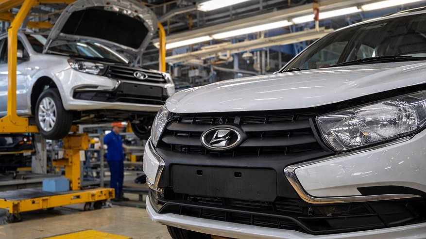 Главная картинка новости: «7 лет работаю инженером на АВТОВАЗе»: объясняю, почему новые Лады ломаются быстрее старых и кто в этом виноват