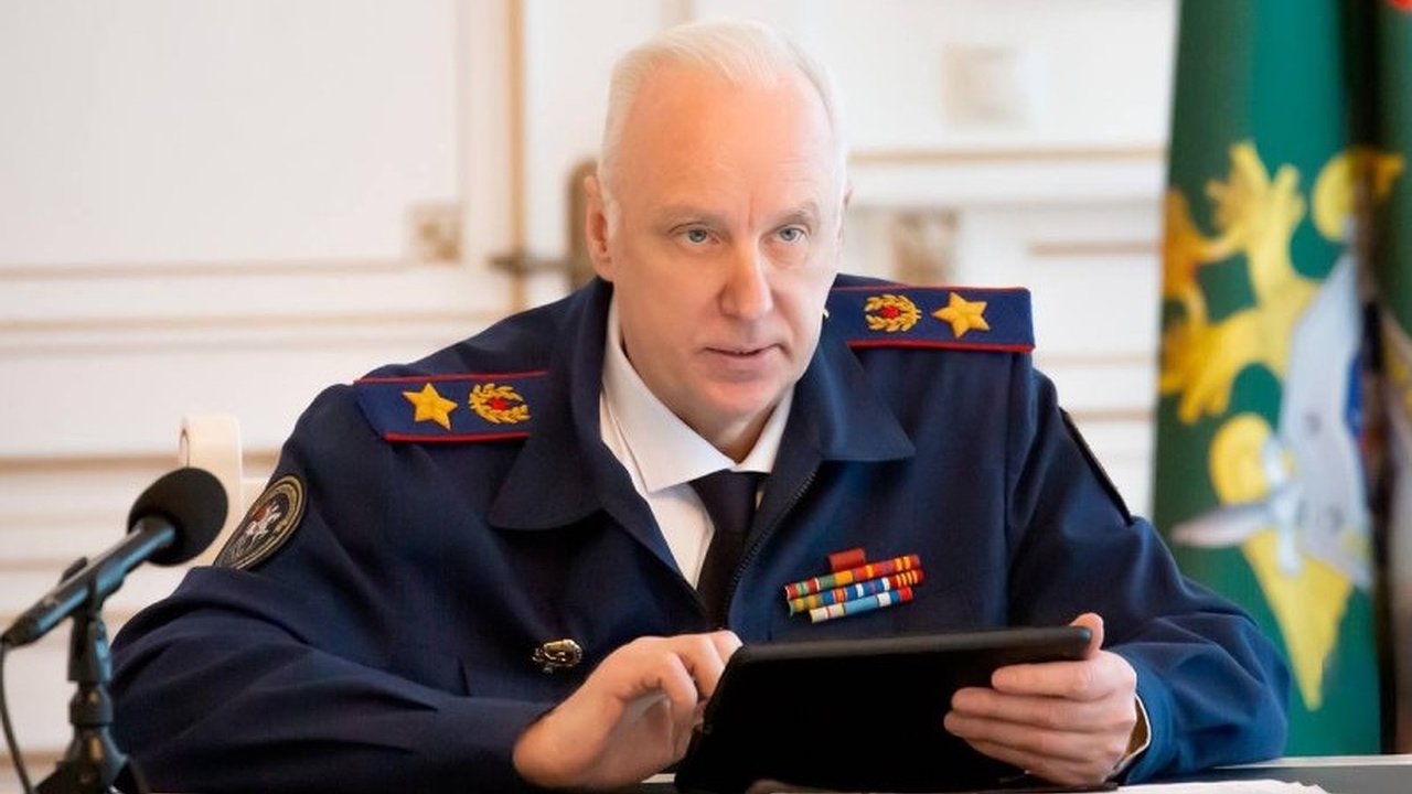 Главная картинка новости: "Единственный путь через реку рушится": Бастрыкин включился в проблему с аварийным мостом в Сосновке