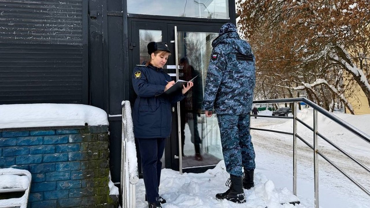 Главная картинка новости: Кировский клуб NEON закрыли на месяц из-за нарушений