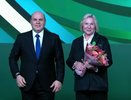 Мишустин наградил кировчанку-зоотехника почетной медалью