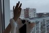 "Топят как в морозы": кировчане заявляют о невыносимой жаре в квартирах