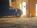 Кировский ребенок сел за руль иномарки и влетел в здание