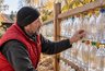 Пластиковые бутылки собираю по соседям: собираю забор как Лего за 1 день — никаких досок, гнили и ржавчины