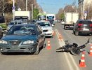 В Кирове женщина на электросамокате и парень на электровелосипеде попали под авто