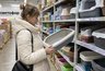 Кошек нет, а лотки в «Светофоре» скупаю по 5 штук: нашла им 7 неожиданных применений для дома и дачи