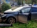 Пьяный водитель в Кирово-Чепецке протаранил ограждение на перекрестке и попал на видео