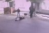 Уложили двоих в рядок: всплыли кадры группового убийства кировчанина у бара