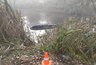 Пьяный водитель в день трезвости уснул на крыше тонущего в пруду авто