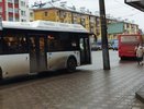 "40 минут ни одного автобуса": срывы расписания произошли на популярных маршрутах в Кирове