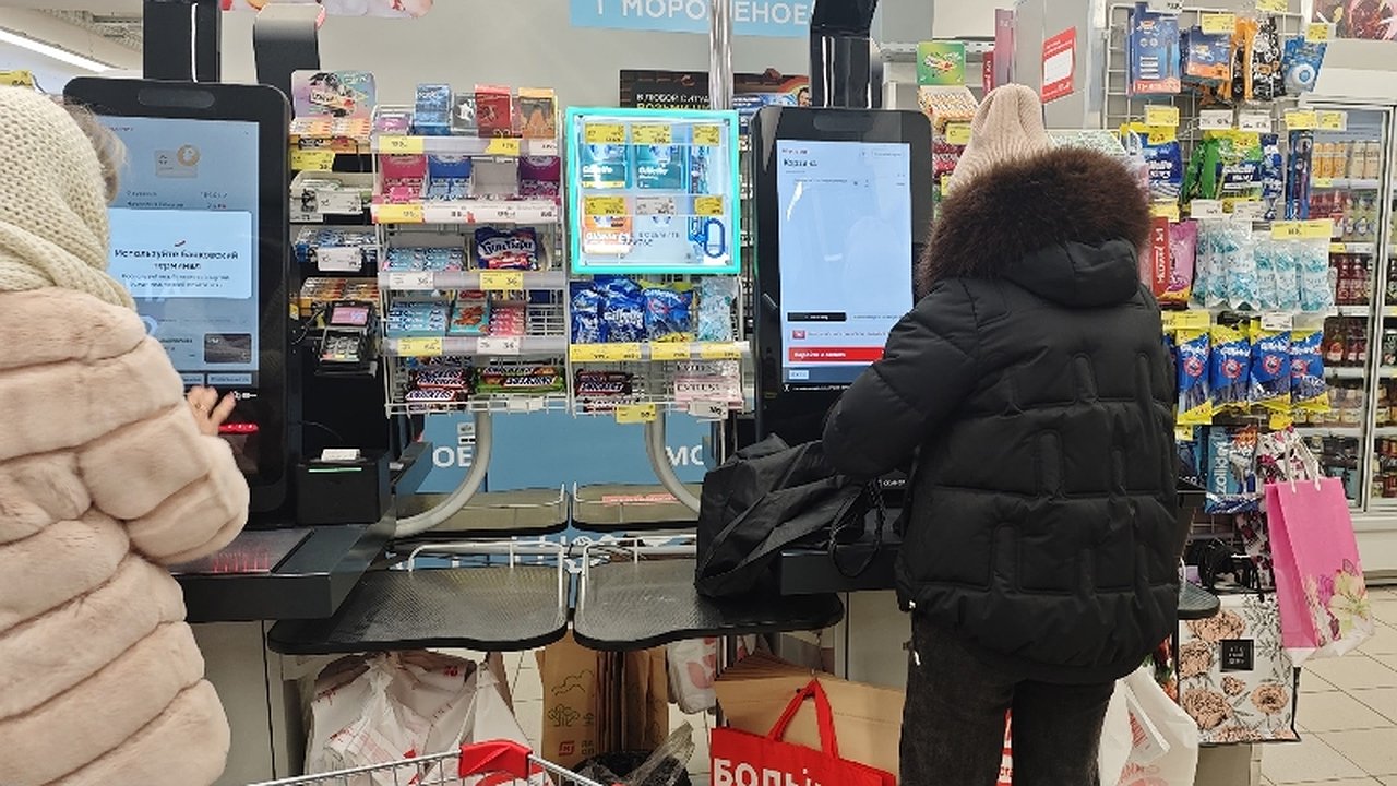 Главная картинка новости: В Кирове резко подорожала морковь