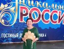 Кировчанка Лариса Сметанина победила на конкурсе кокошников в Москве