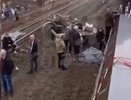 Семь вагонов поезда с пассажирами сошли с рельсов в Ульяновской области: раненых все больше