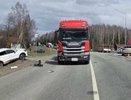 Две фуры и две легковушки сошлись в массовом ДТП под Кировом