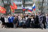 В Кирове 95-летний ветеран растрогалась после исполнения любимой песни у нее под окнами