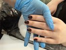 Прозрачный лак старит на 10 лет, а черный делает руки мрачными: 5 оттенков маникюра, которые пенсионеркам лучше обходить стороной