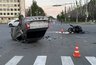 В Кирове после столкновения с мотоциклистом машина оказалась на крыше