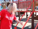 В новом сквере Кирова за 35 миллионов сломались карусели и рука девочки