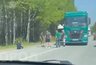 "Вся голова в крови": под Белой Холуницей выросла пробка из-за ДТП с пострадавшим