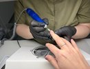 Не только крем: эти 5 оттенков маникюра делают руки моложе - мастера по ногтям давно знают этот секрет