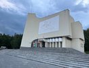 В парке имени Кирова спустя два года начали ремонт фасада Диорамы по решению суда