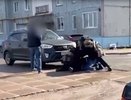 В Кирове мужчины подожгли автомобиль женщины после конфликта на дороге