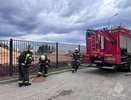 Одну из школ Кирова окружили пожарные