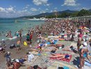 Чёрное море уже трещит по швам: 3 российских побережья, где людей меньше, а воды чище — будто на Мальдивы слетаете
