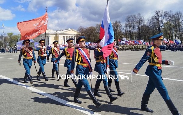 В Кирове прошел Парад Победы: фоторепортаж