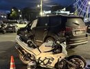 В Кирове у цирка мотоциклист влетел в иномарку