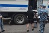 В Кирове прямо у дома похитили человека: появилось видео с преступниками