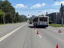 В Кирове водитель троллейбуса насмерть переехала женщину в День России