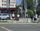 На дороге у цирка в Кирове нашли лежащего мужчину
