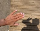 От минимализма до креатива: 6 маникюрных трендов для отпуска, которые не надоедят за две недели