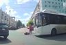 В Кирове автобус снес мужчину: появились подробности ДТП