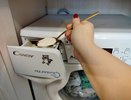 Засыпаю 150 грамм в отсек и запуск на максимум: из стиральной машины вся грязь и слизь выйдут черными хлопьями за 1 раз