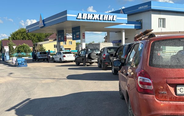 Когда закончатся очереди за бензином в Кирове: Соколов назвал главное условие